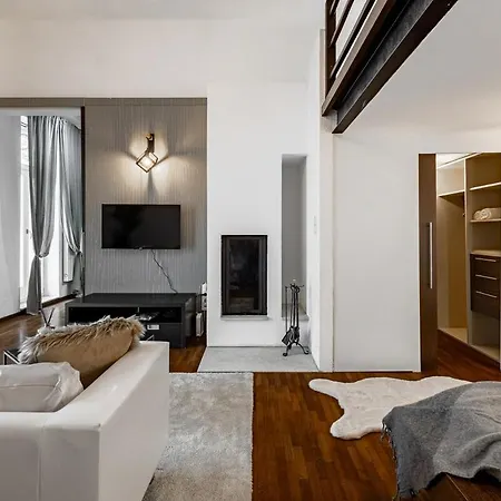 The Heart Loft Apartment